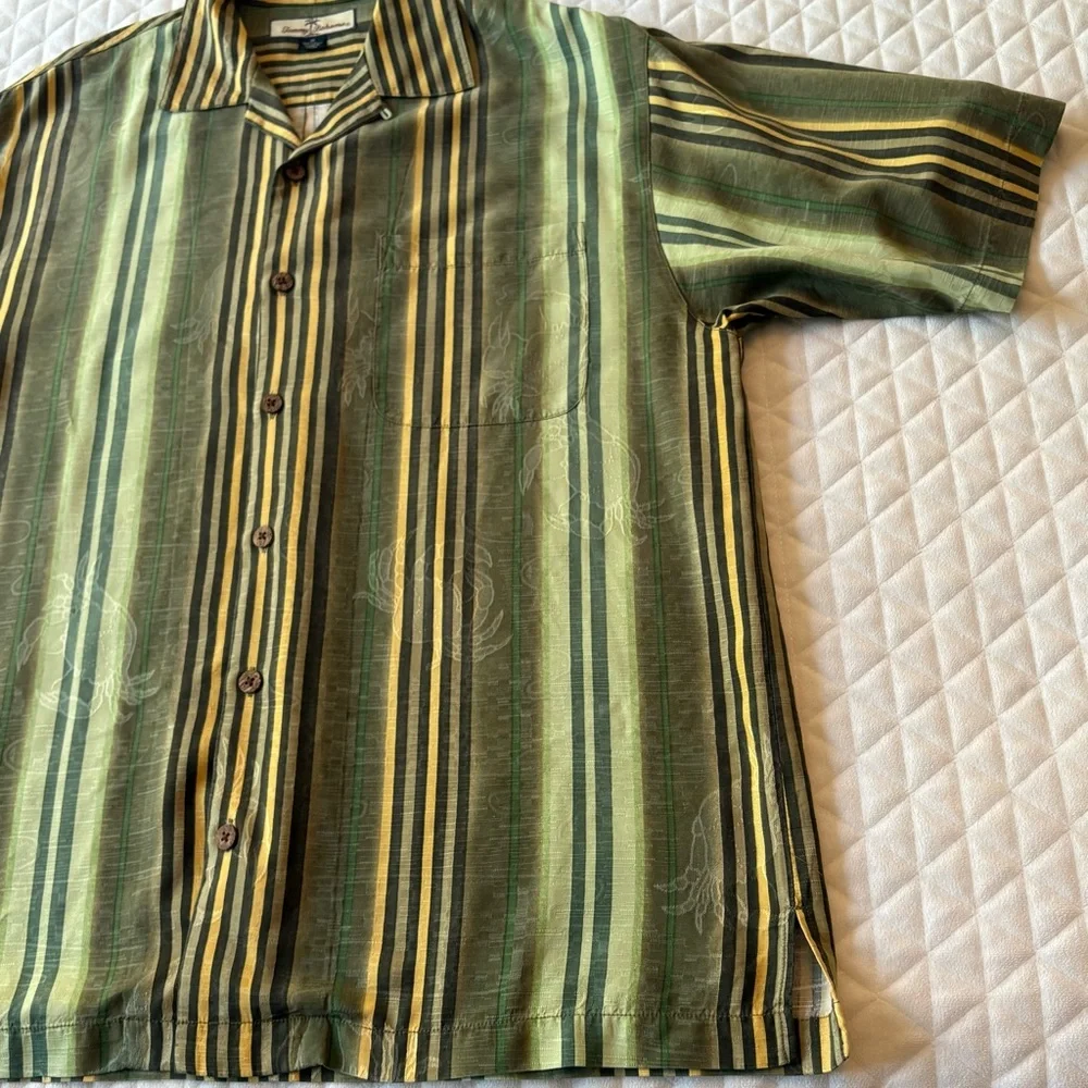 Tommy Bahama 100% Silk Men’s Shirt Sz M Striped Short Sleeve Crab Jacquard Print - Picture 5 of 14